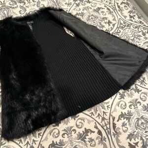 INC International Concepts Reversible Faux Fur Sweater Vest – Black – S/M